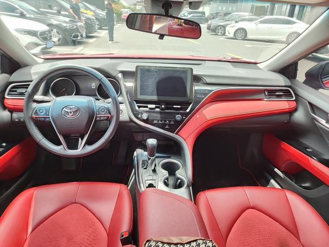 Toyota Camry 2022 Красный из Китая, фото 2