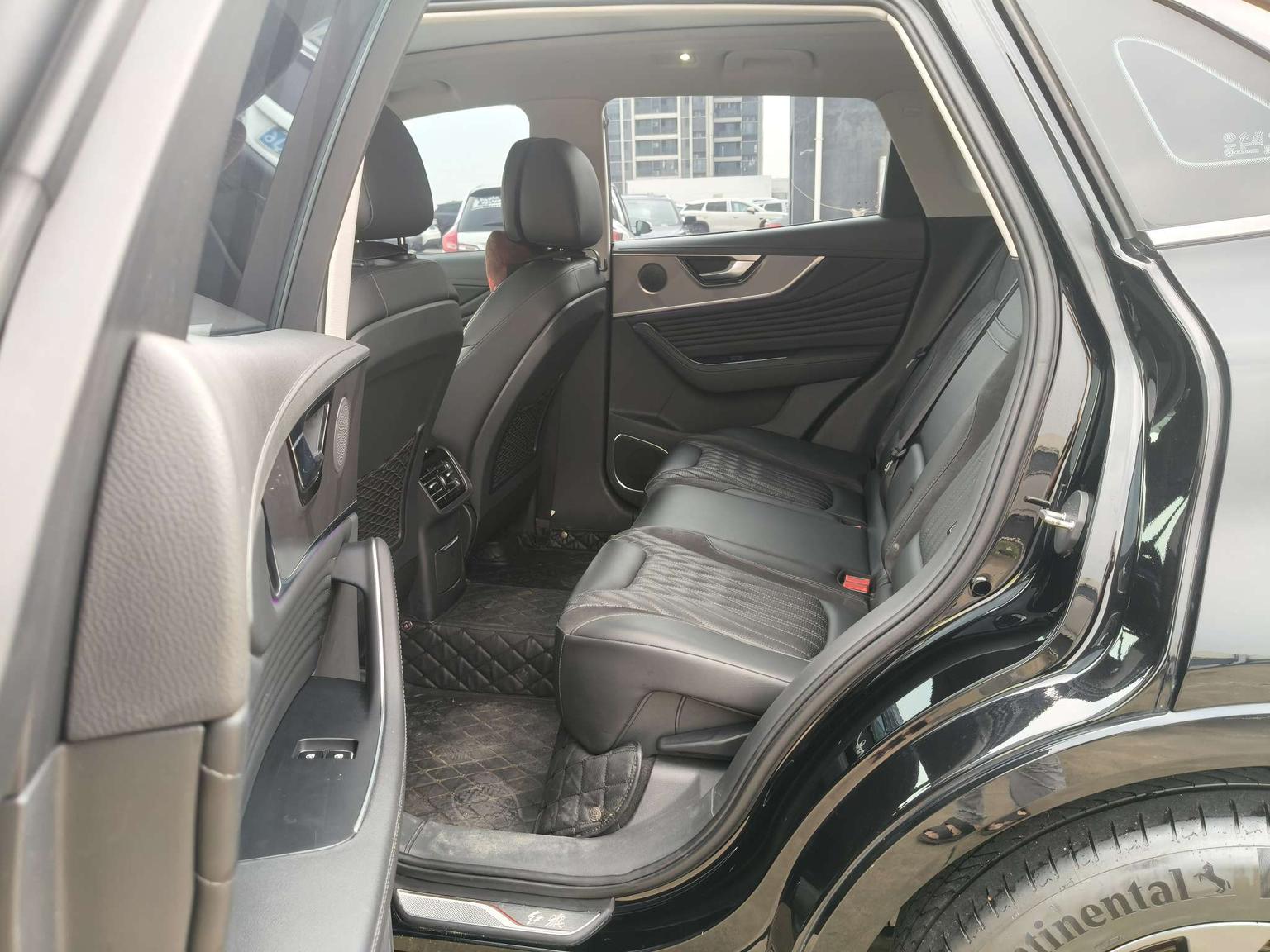 Hongqi HS5 2023 2.0T Pro