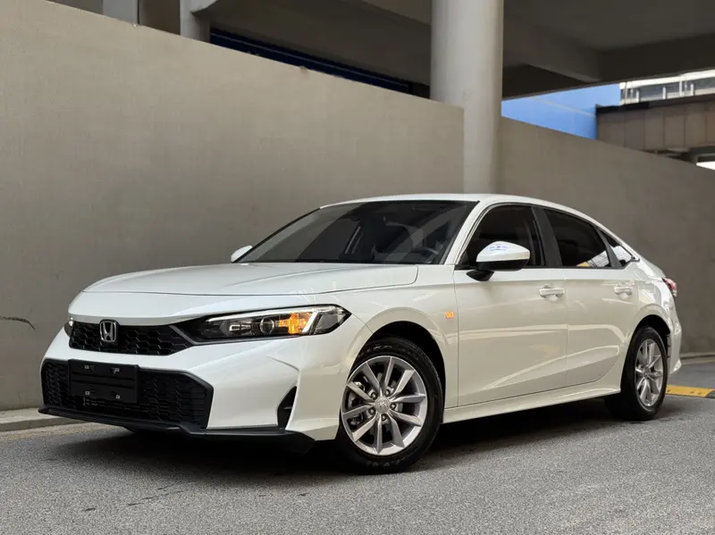 Honda Civic 180 TURBO CVT