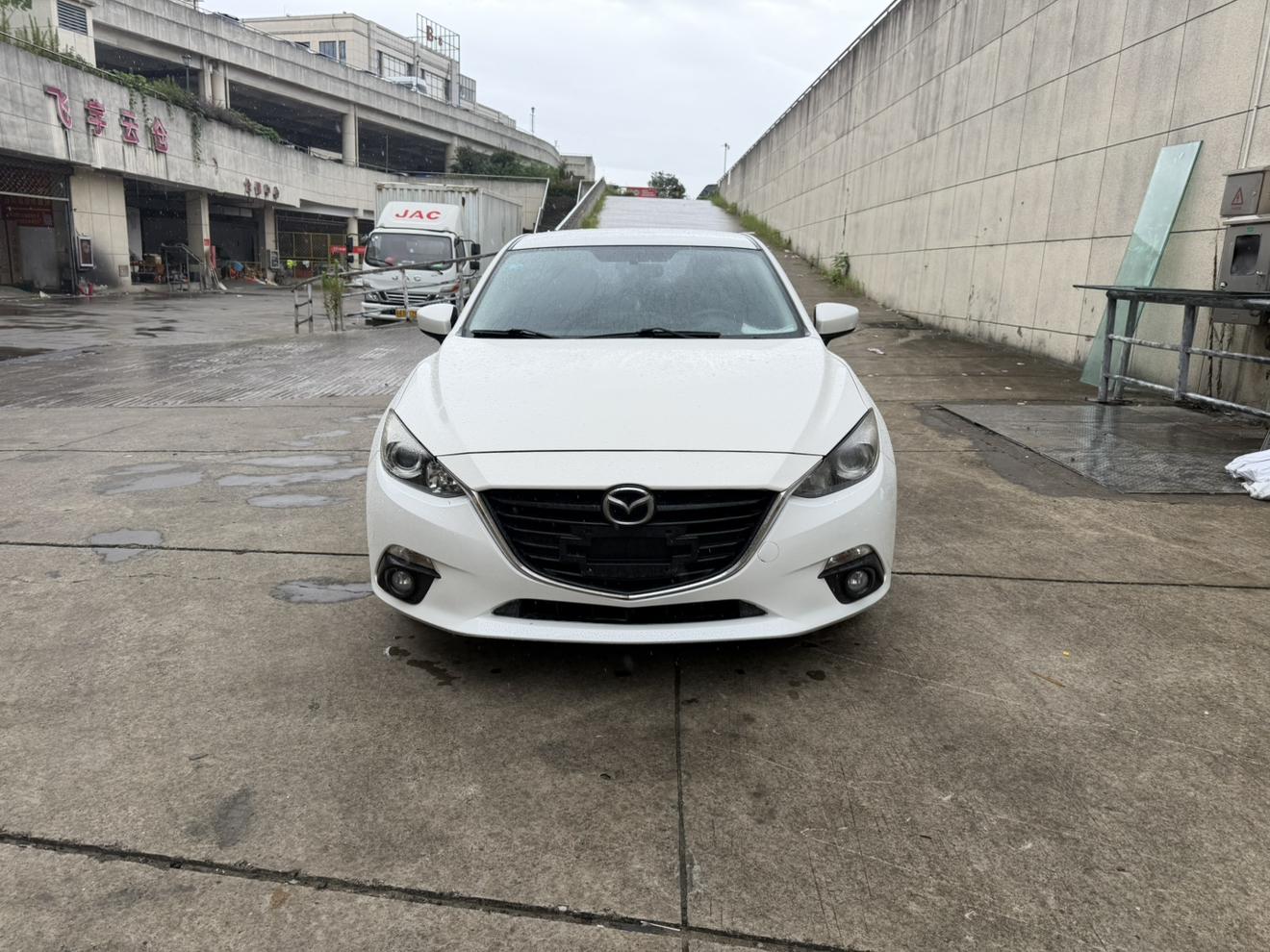 Mazda Mazda3 — фотографии объявления, Фото 2