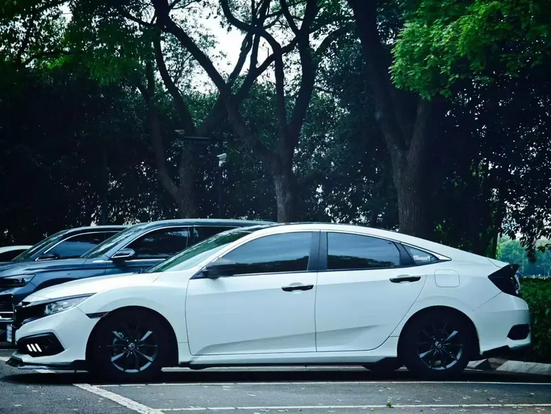 Honda Civic — фото 3