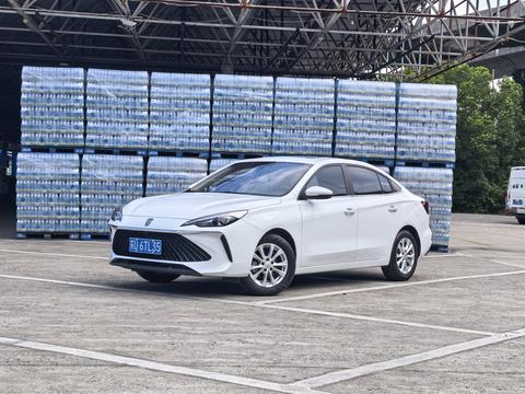 Roewe i5