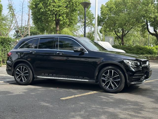 Mercedes-Benz GLC 2021 Черный из Китая, фото 2