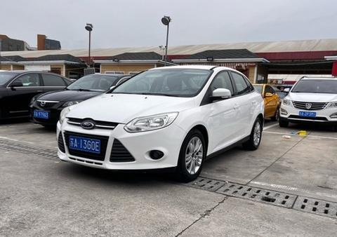 Ford Focus 2012 1.6L AT