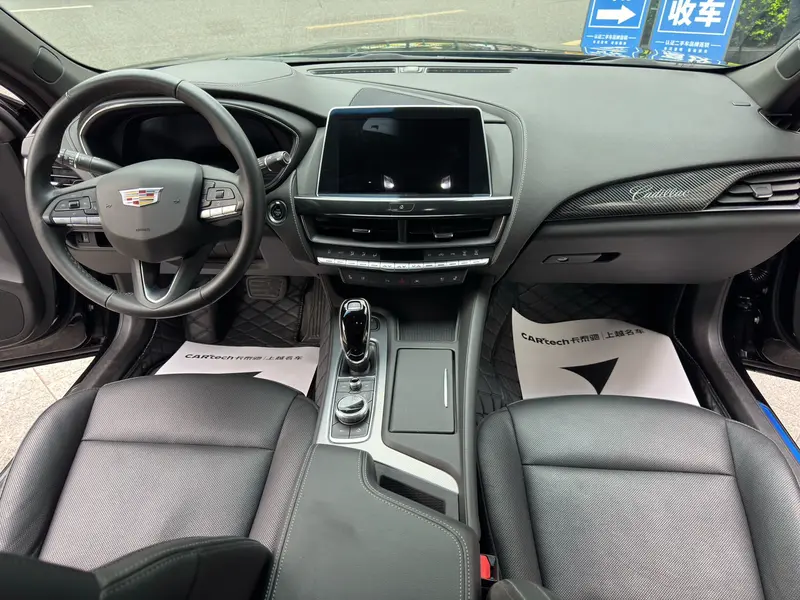 Cadillac CT5 — фото 6