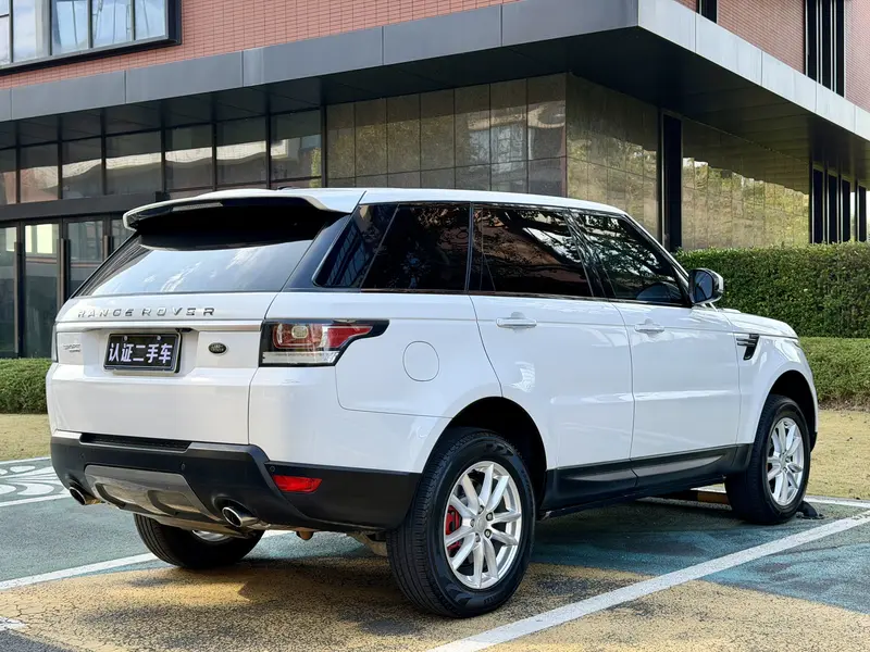 Land Rover Range Rover Sport 3.0 V6 SC SE — фото 6