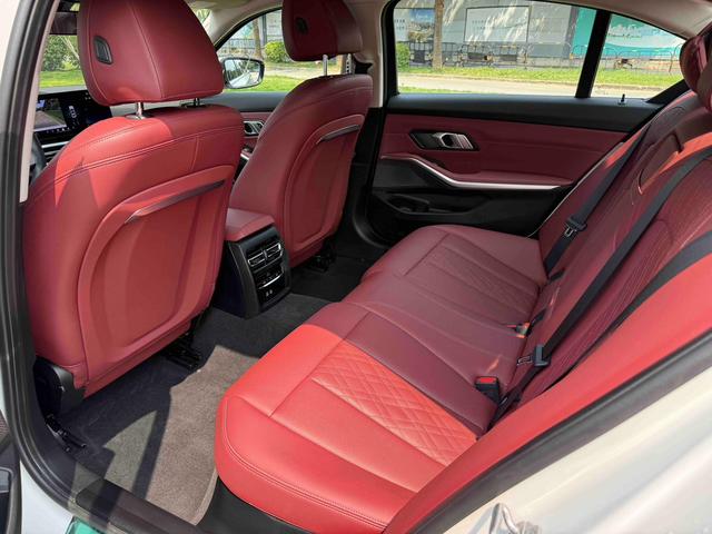 BMW 3 series 2024 Белый из Китая, фото 3
