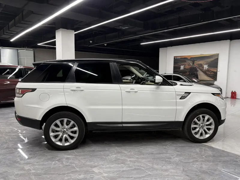 Land Rover Range Rover Sport — фото 8