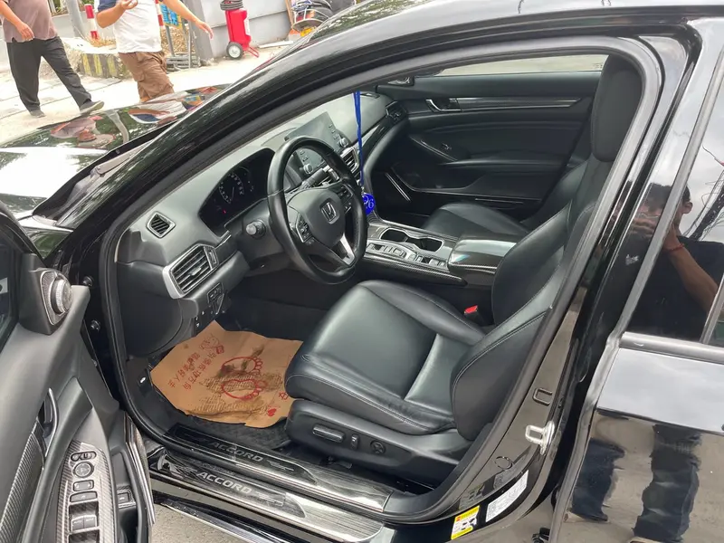 Honda Accord — фото 9
