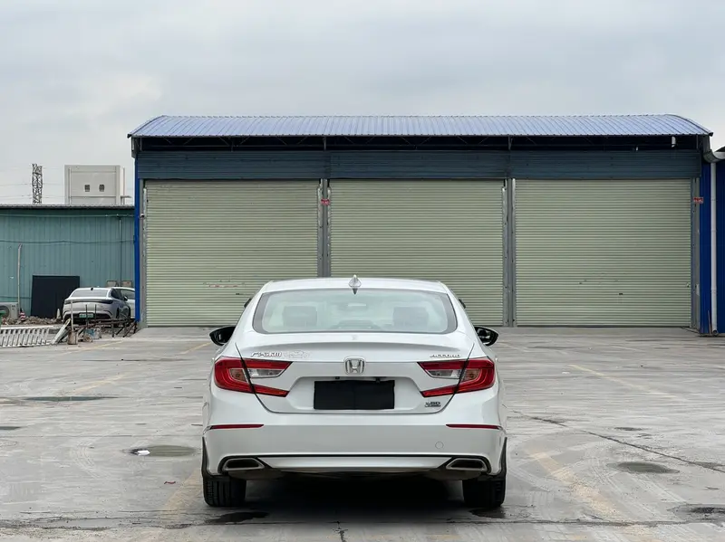 Honda Accord — фото 5