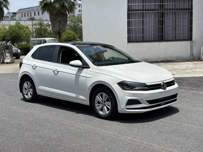 Volkswagen Polo — фото 3
