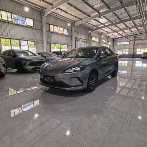 BYD Seal 05 05DM 2025 Smart Drive DM-i 120KM Flagship