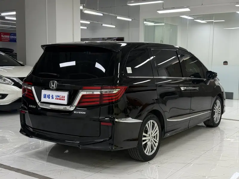 Honda Elysion 2.4 L Luxury — фото 6