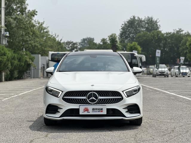Mercedes-Benz Class A 2022 Белый из Китая, фото 6