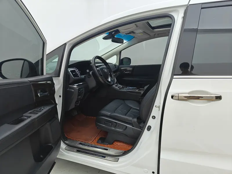 Honda Odyssey 2.0L · смарт — фото 17