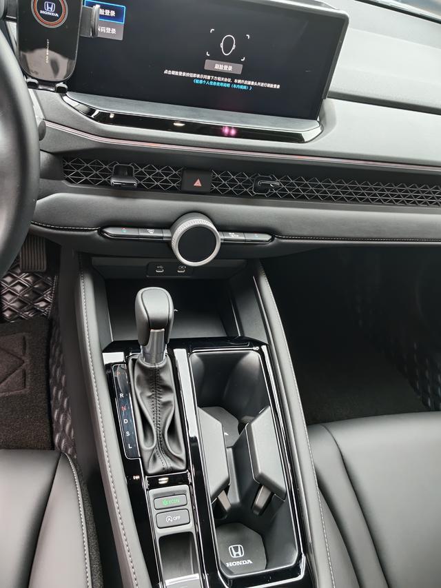 Honda Accord 2025 Черный из Китая, фото 2