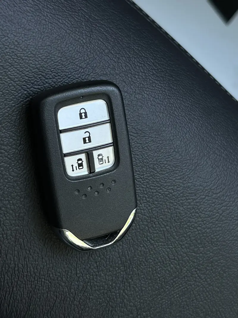 Honda Odyssey — фото 11