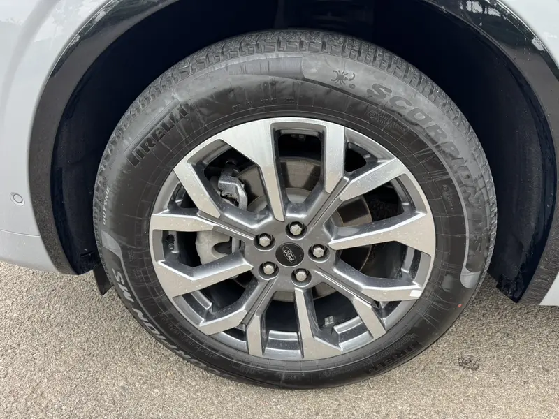 Ford Edge L 2.0 T Eco Boost 4 WD — фото 9