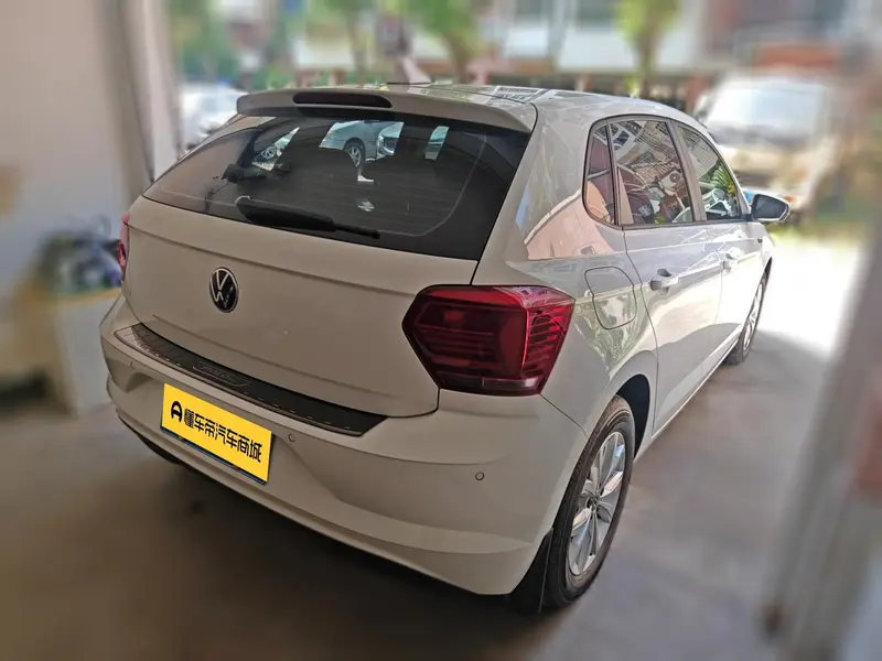 Volkswagen Polo Plus 1.5 L ATTech — фото 4