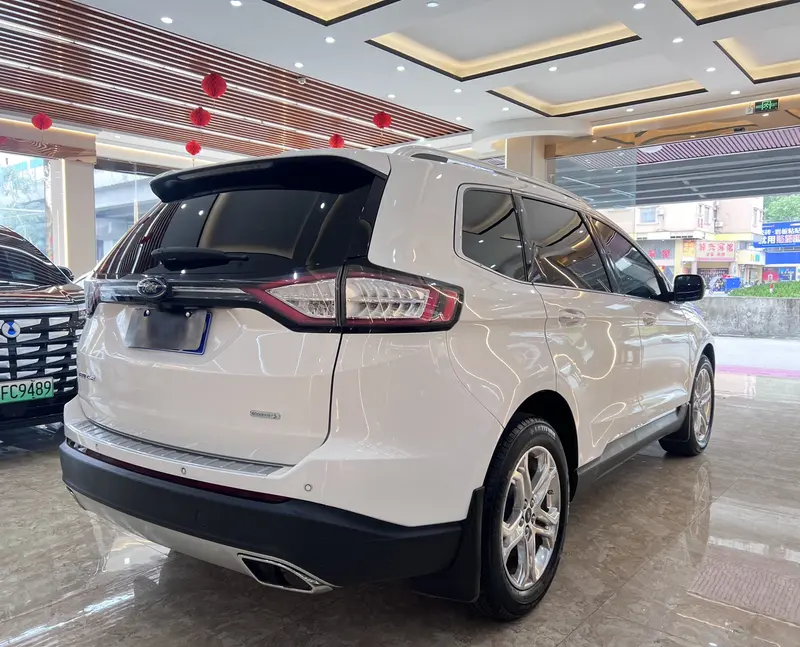 Ford Edge — фото 5