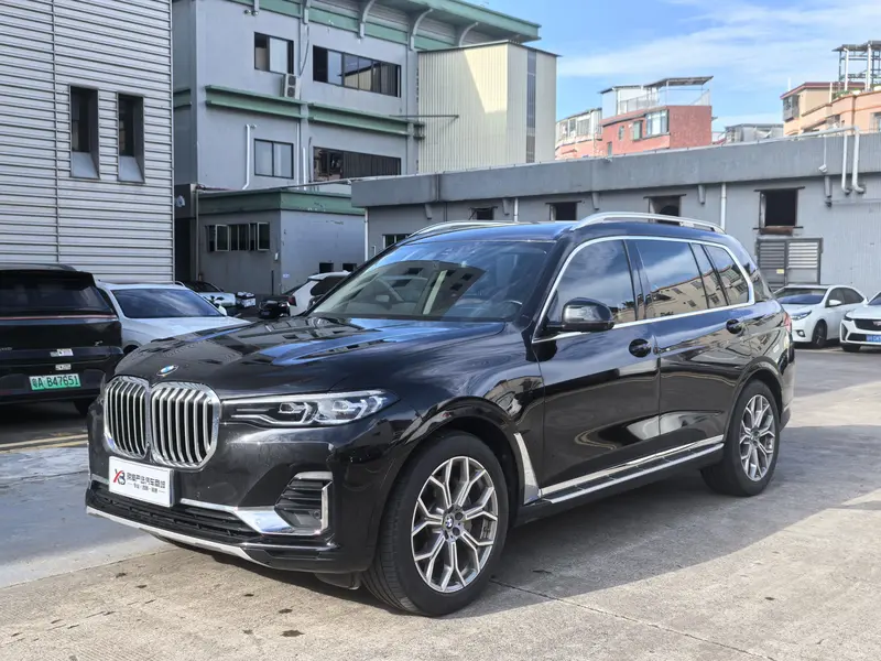 BMW X 7 x Drive 40i Luxury Package