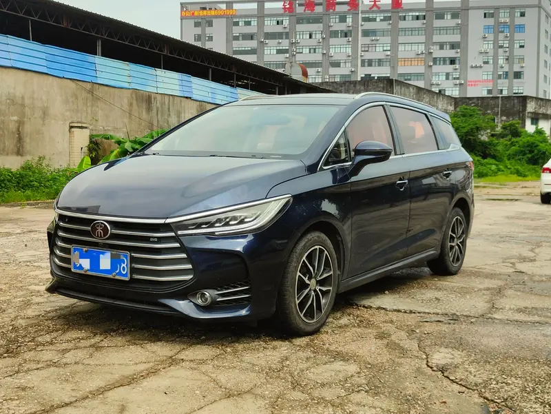 BYD Song MAX 1.5 T AT 6
