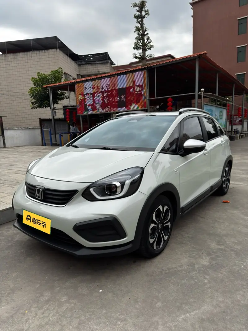 Honda Fit — фото 1
