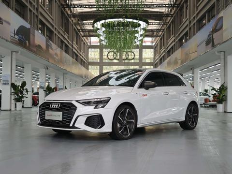 Audi A3 2024 Sportback 35 TFSI стильный и спортивный