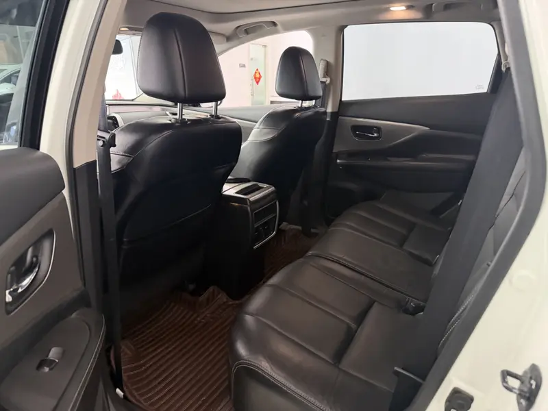 Nissan Murano 2.5L XE моноприводный элит — фото 10