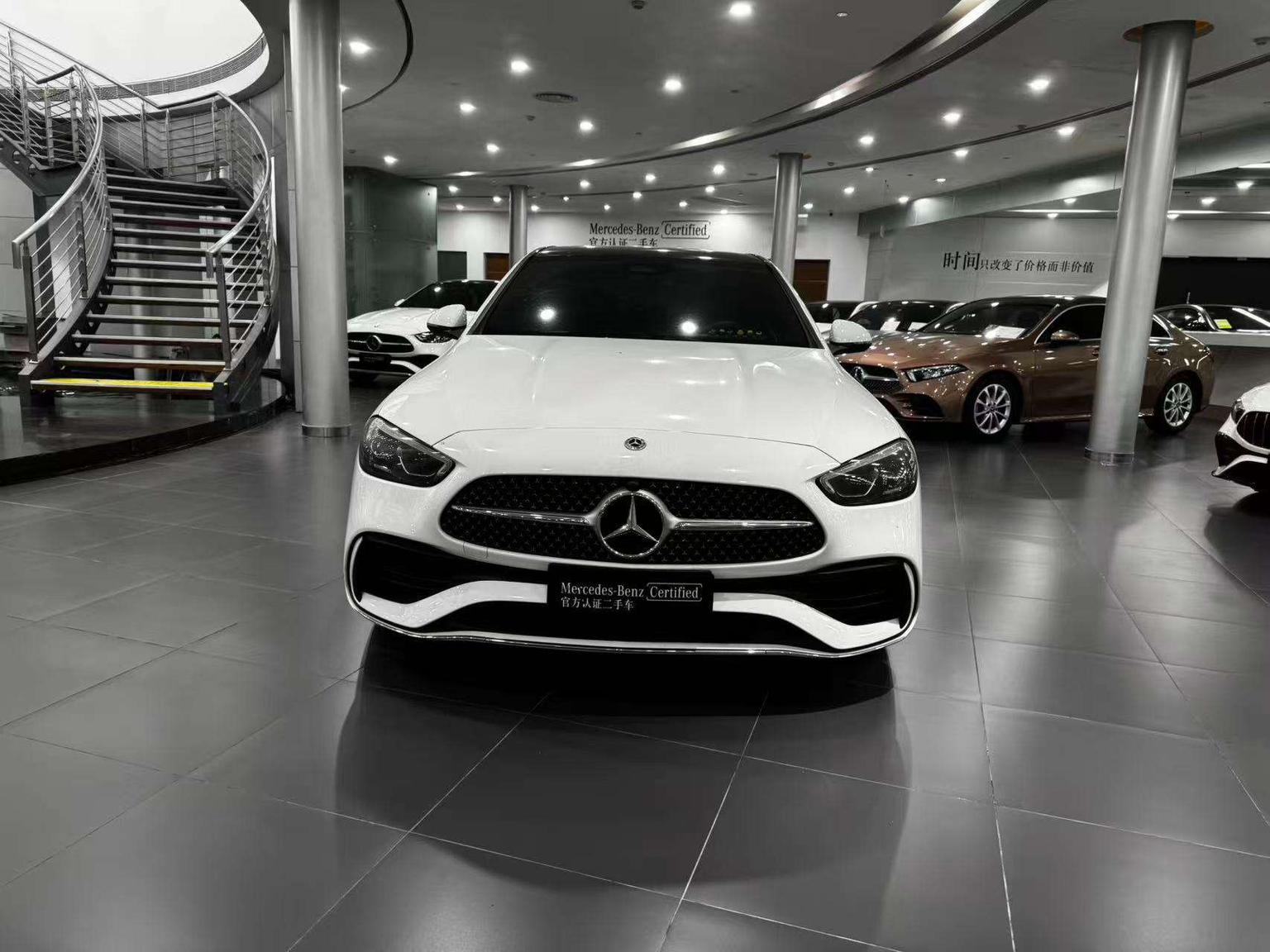 Mercedes-Benz C-Class: фотография 8 из 22