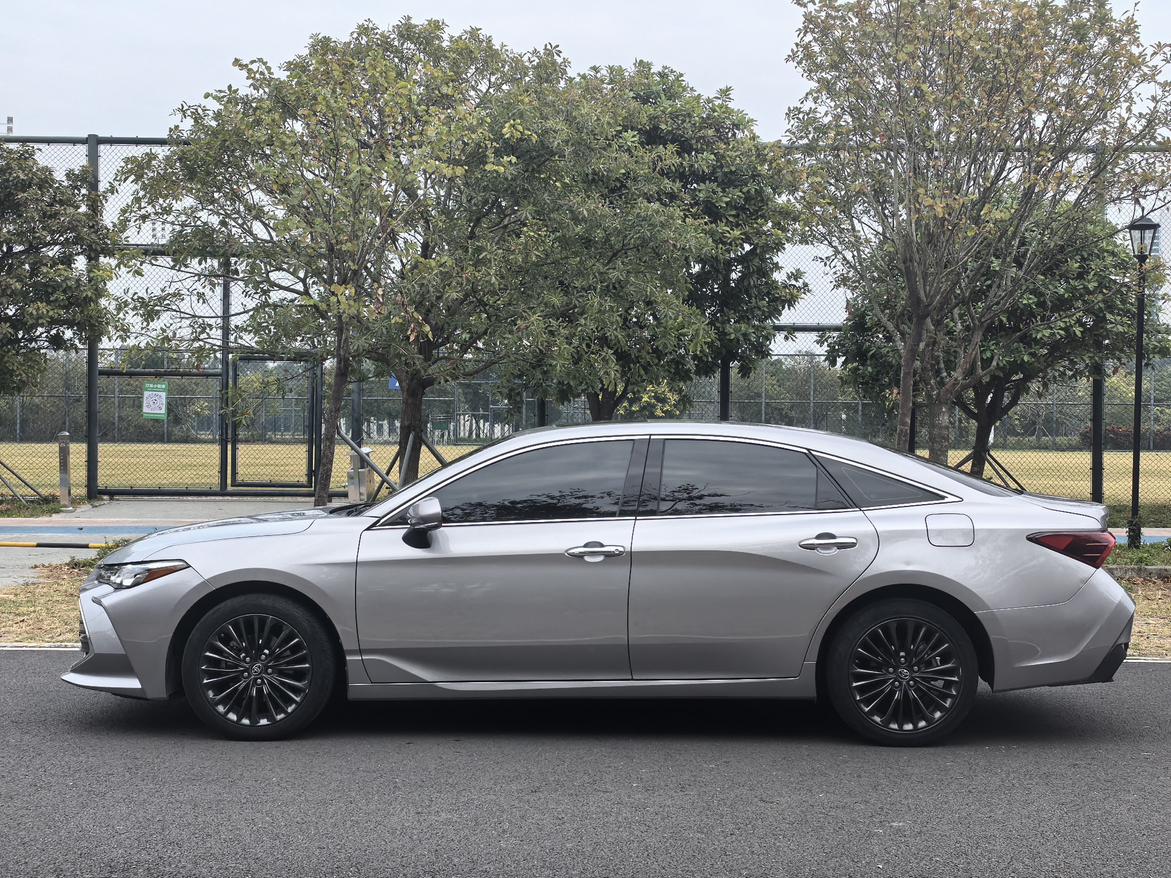 Toyota Avalon 2022 2.0L XLE Premium