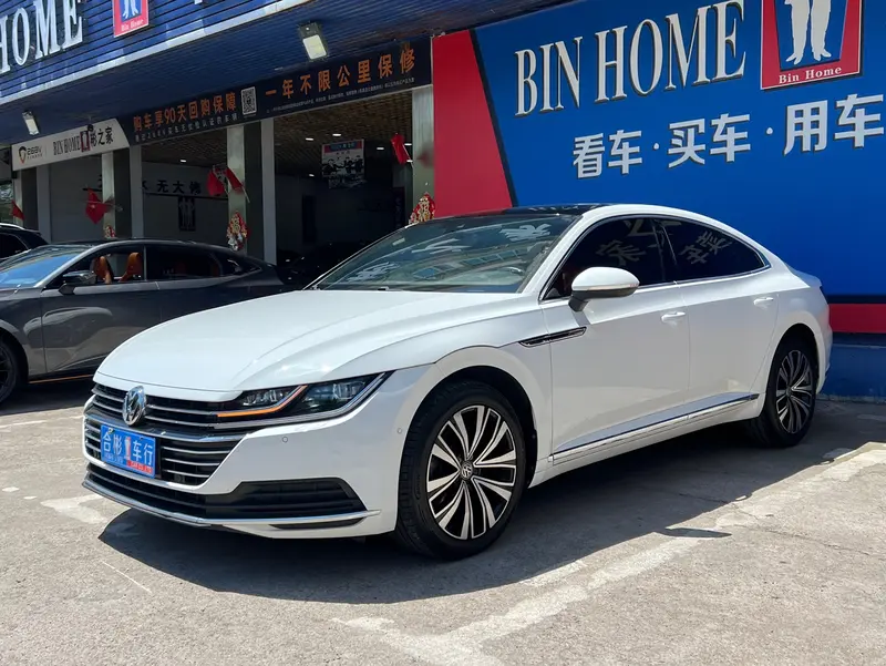Volkswagen CC — фото 1