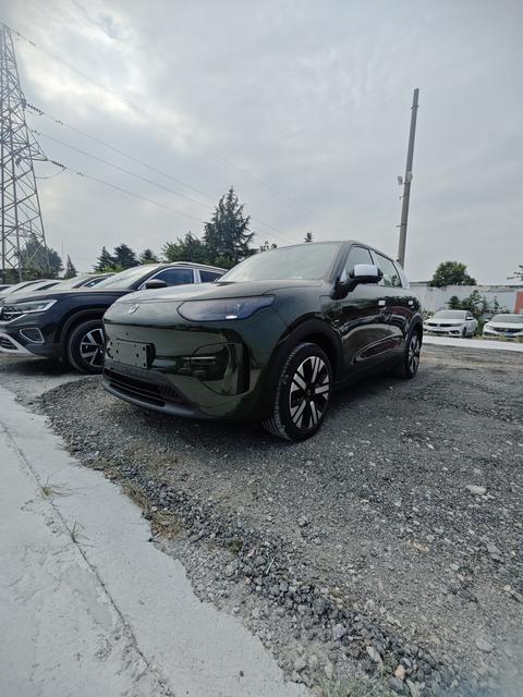 Leapmotor A10