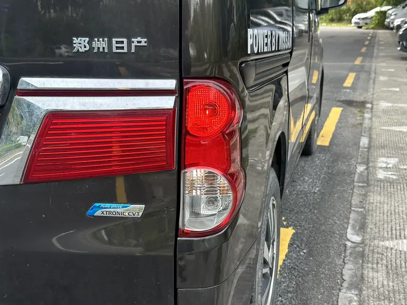 Nissan NV200 — фото 6