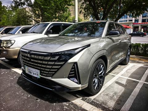 Changan UNI-Z PHEV