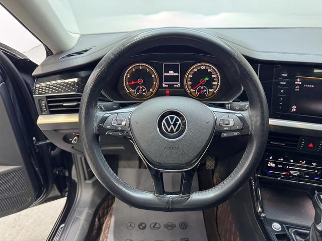 Volkswagen Passat 2021 Черный из Китая, фото 3
