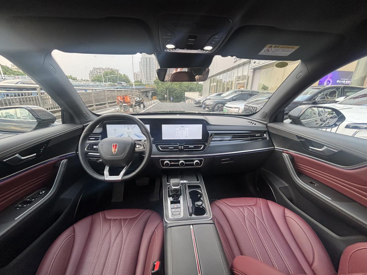 Hongqi HS5 2025 2.0T
