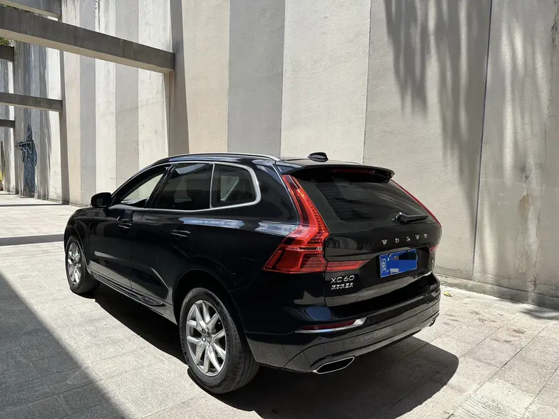 Volvo XC60 T5 полный привод люкс — фото 4