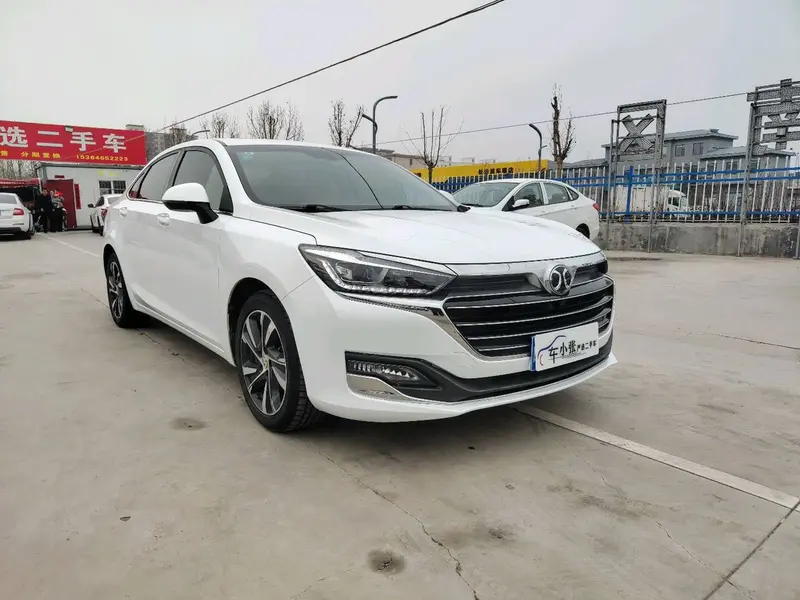 BAIC U7 — фото 3