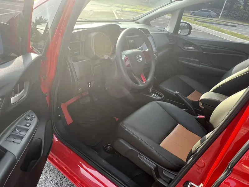 Honda Fit — фото 10