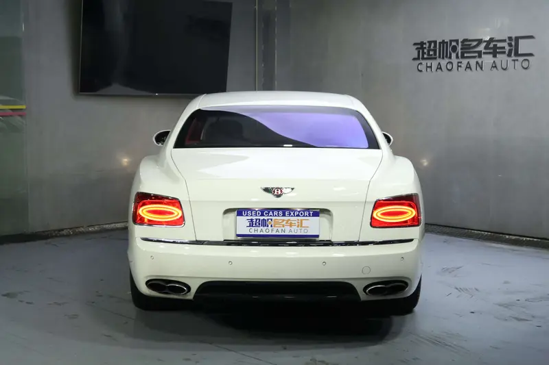 Bentley Flying Spur — фото 4