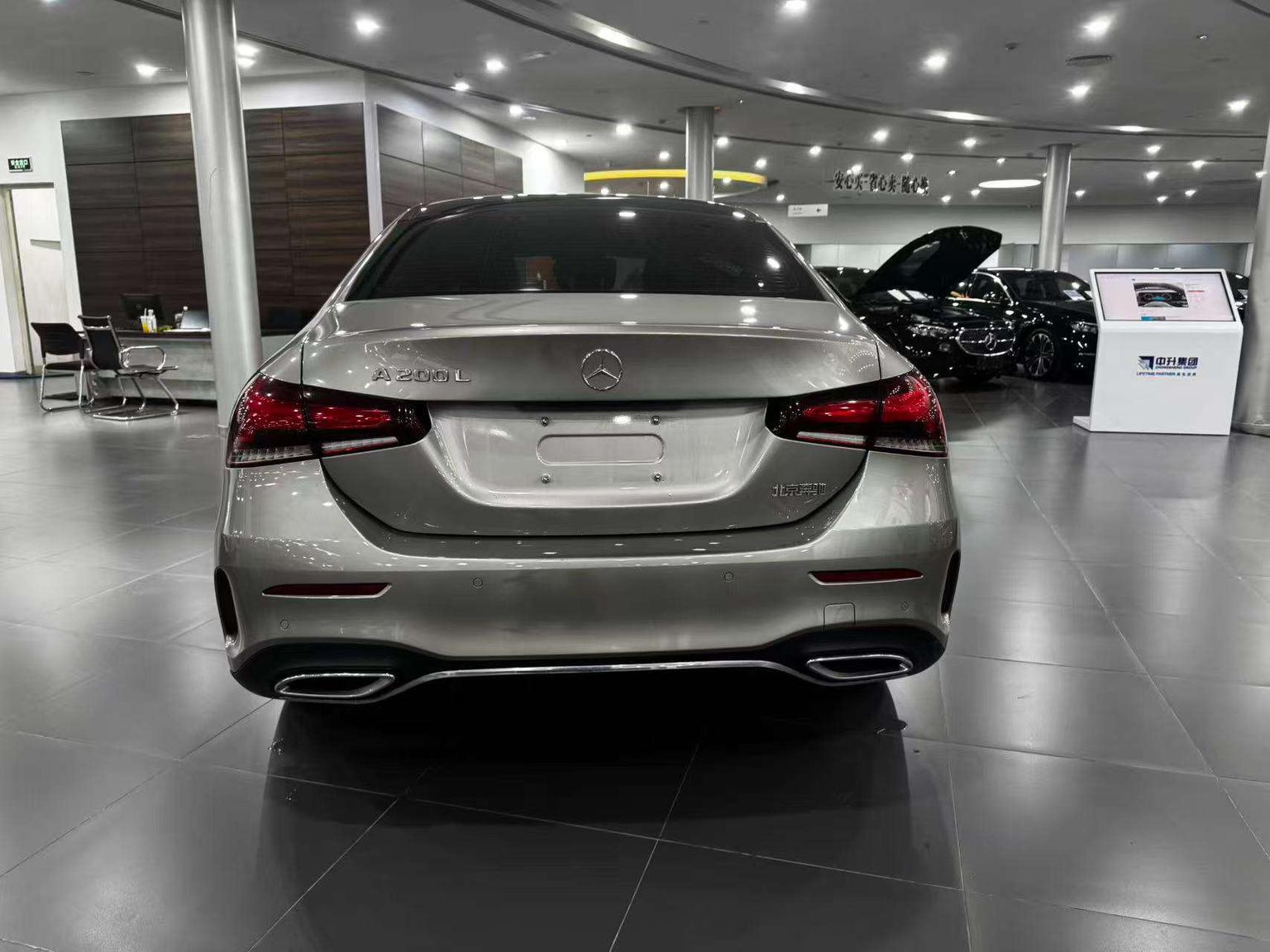Mercedes-Benz A-Class: фотография 4 из 22