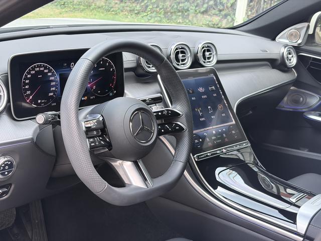 Mercedes-Benz Class C 2024 Белый из Китая, фото 3