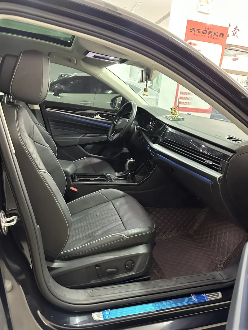 Volkswagen Passat — фото 11