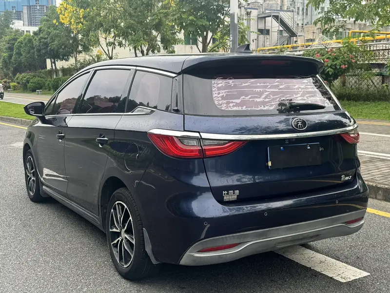 BYD Song Max — фото 4