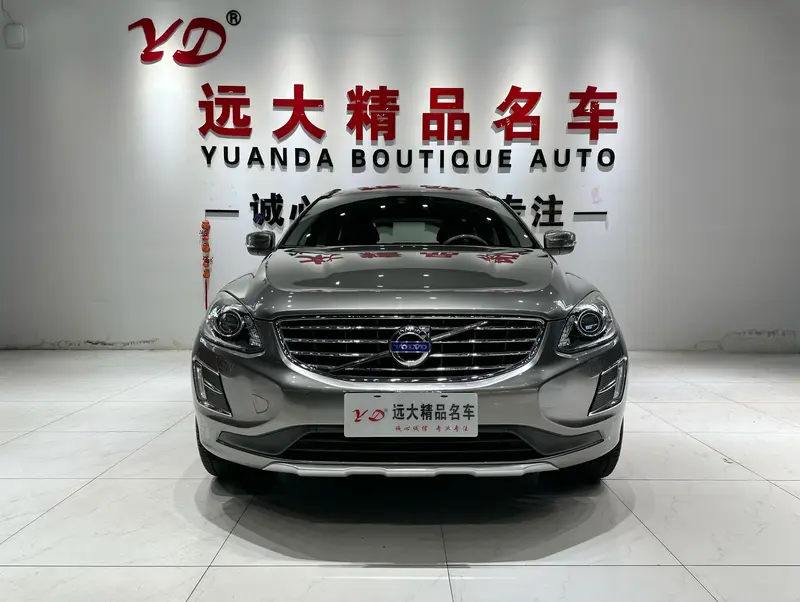 Volvo XC60 T5 — фото 2
