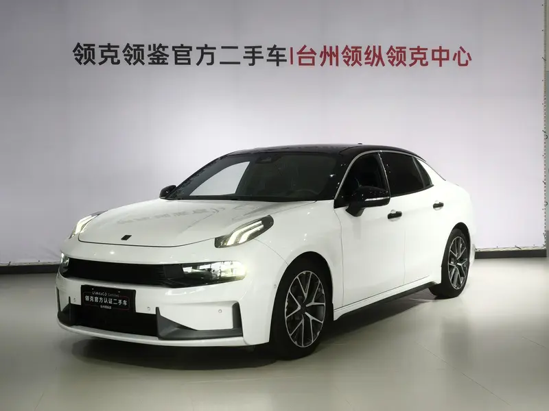 Lynk & Co 03 2.0 TD DCT Pro