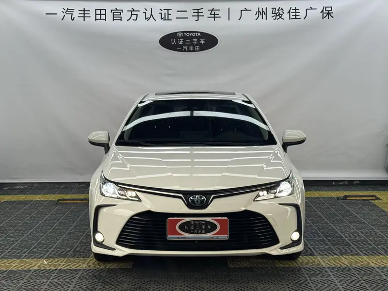 Toyota Corolla — фото 2