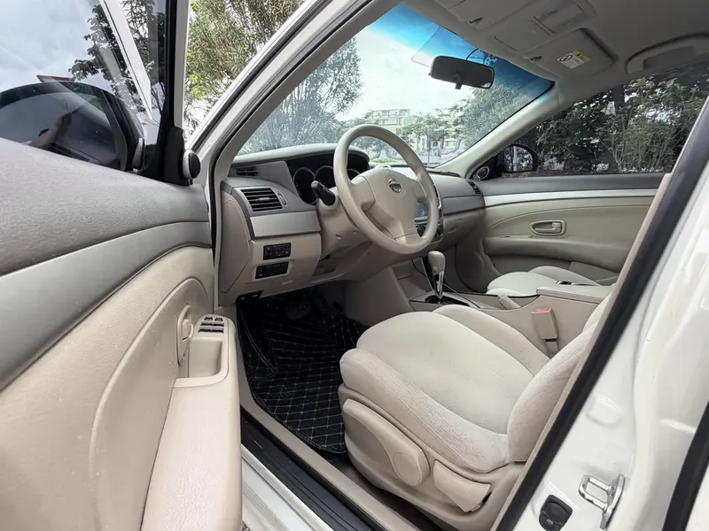Nissan Sylphy 1.6XE CVT комфорт — фото 11