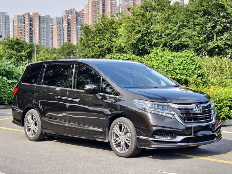 Honda Elysion 2.0L · люкс — фото 3